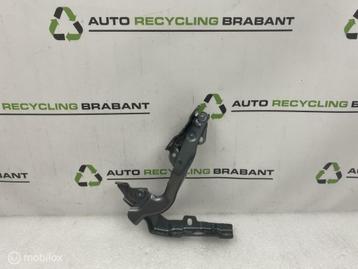 Motorkapscharnier Rechts Mercedes A Klasse W176 A1768800328 beschikbaar voor biedingen