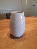 wit vaasje, Huis en Inrichting, Woonaccessoires | Vazen, Ophalen of Verzenden, Zo goed als nieuw, Wit