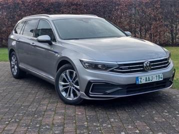 Passat Variant GTE – Pano – Trekhaak - Navi – Digitaal Dashb beschikbaar voor biedingen