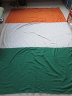 Grand drapeau irlandais (Irlande), +/- 200x300 cm, endommagé, Enlèvement ou Envoi, Utilisé