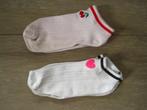 Lot 2 paires de chaussettes taille 31 - 34 coeur et cerise, Chaussettes, Fille, Utilisé, Enlèvement ou Envoi