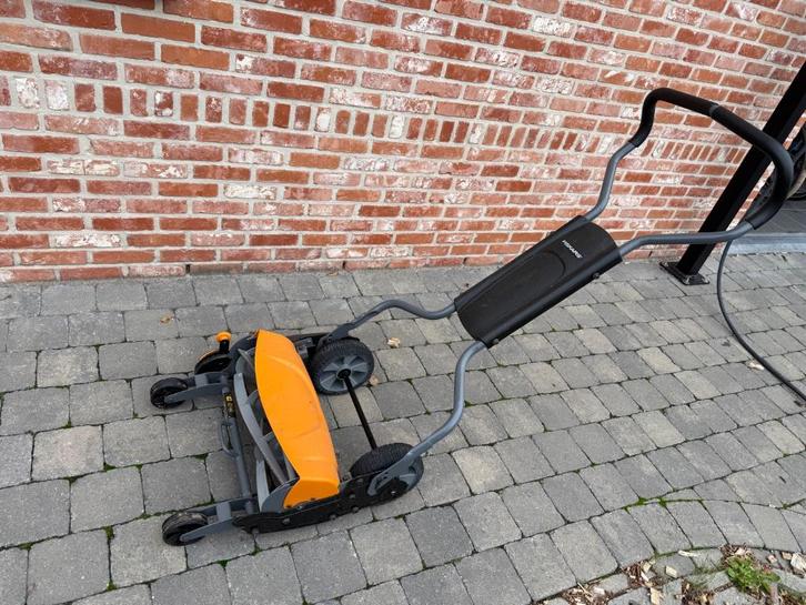 Fiskars StaySharp Max handmatige grasmachine, Tuin en Terras, Grasmaaiers, Gebruikt, Handgrasmaaier, Opvangzak, Ophalen