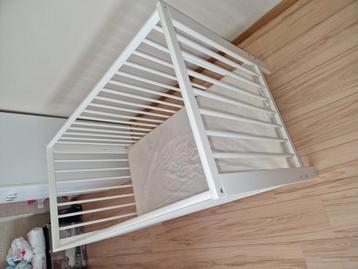Babybedje  beschikbaar voor biedingen