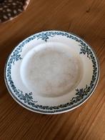 Ancienne assiette sur pied Ninon Longwy