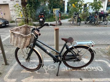  Cortina stadsfiets met mand - topstaat! beschikbaar voor biedingen