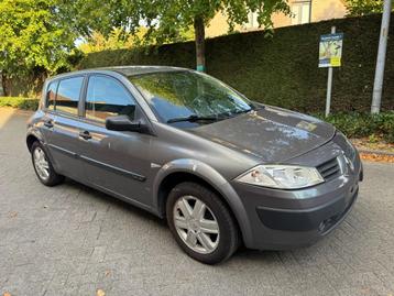 Renault Megane 1.4 benzine 100.000km Airco beschikbaar voor biedingen