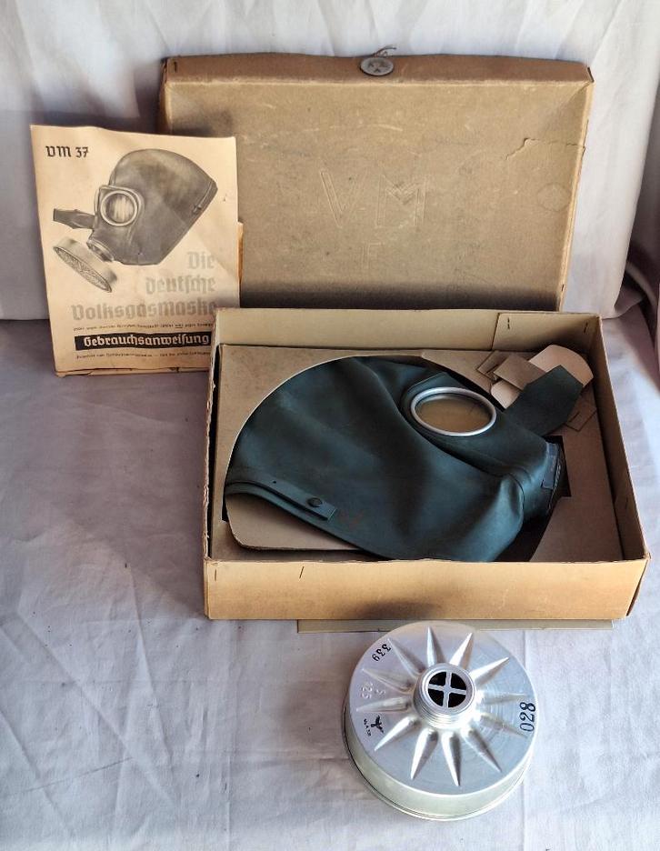 Masque à gaz allemand ww2 complet boîte d'origine, Verzamelen, Militaria | Tweede Wereldoorlog, Landmacht, Overige typen, Ophalen of Verzenden