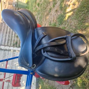 Selle de 16,5 pouces, Enlèvement, Comme neuf