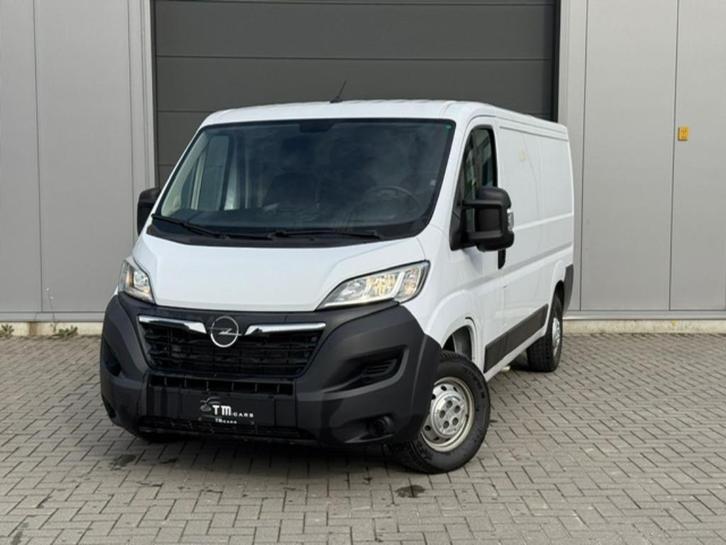 Opel Movano L2H1 navigatie camera, Auto's, Bestelwagens en Lichte vracht, Bedrijf, Te koop, Used 1. Bestelwagens met ervaring.