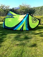 Naish Pivot 9m + Torque Bar 22m+2m lijnen, Watersport en Boten, Kitesurfen, Ophalen, Kitesurf-set, 9 m², Geen board