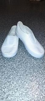 turnschoenen, Sports & Fitness, Gymnastique, Enlèvement ou Envoi, Comme neuf, Blanc, Chaussons de gymnastique