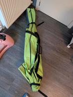 Skilatten en sticks, Enlèvement