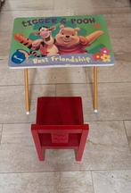 Tigger Pooh klein kinderbureau en zijn rode stoel, Ophalen, Zo goed als nieuw, Bureau