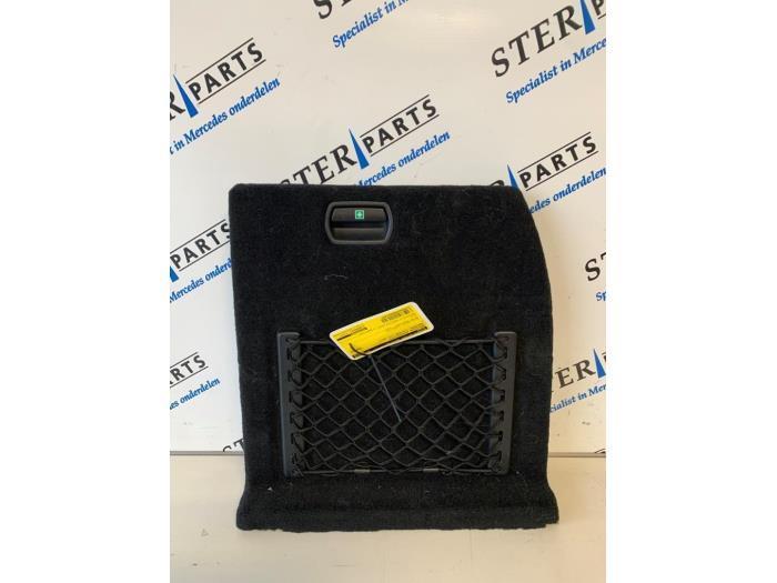 Bekleding bagageruimte van een Mercedes C-Klasse, Auto-onderdelen, Interieur en Bekleding, Mercedes-Benz, Gebruikt, 3 maanden garantie