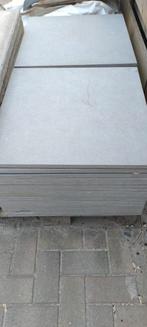 Keramische Terrastegels 60 x 60 x 2: grijs, Doe-het-zelf en Bouw, Ophalen, Zo goed als nieuw