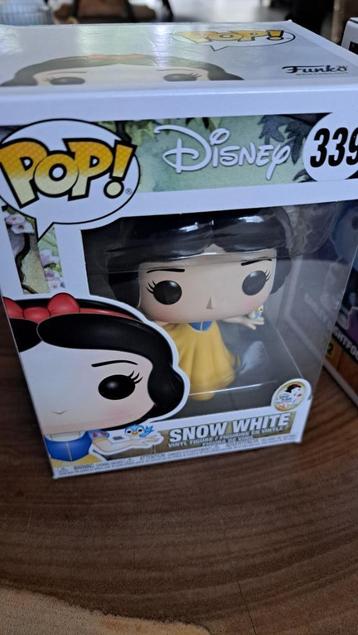 Funko pop Disney 339 snow white 80 years beschikbaar voor biedingen