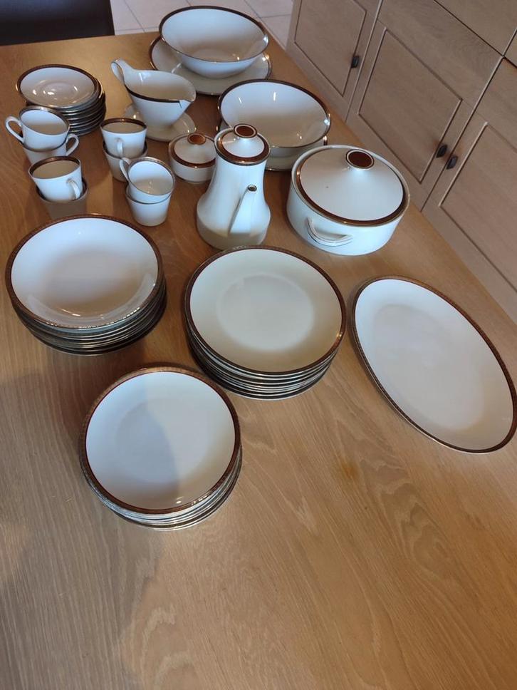 Servies Winterling Marktleuthen Bavaria compleet 8 delig, Antiek en Kunst, Antiek | Servies compleet, Ophalen