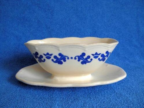 Boch sauskom met blauw eikenblad, Antiek en Kunst, Antiek | Servies los, Ophalen of Verzenden