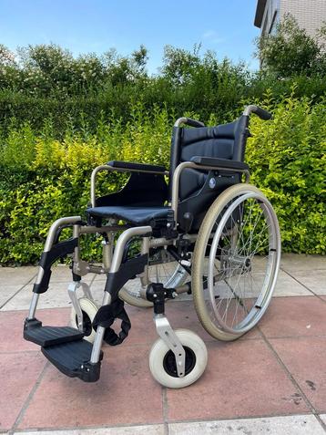 VERMEIREN V 200 opvouwbare rolstoel nieuwstaat beschikbaar voor biedingen