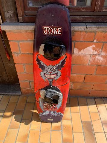 Wakeboard te koop – klaar voor een zomer vol actie op het wa beschikbaar voor biedingen
