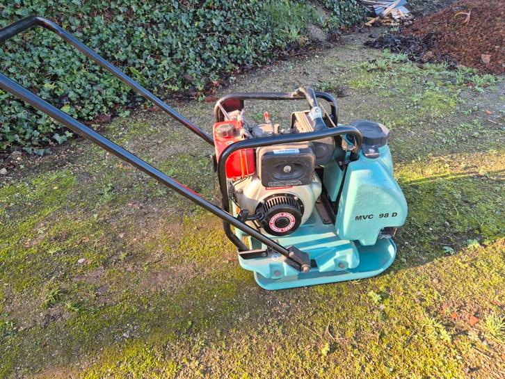 Trilplaat Mikasa MVC-98D  (Yanmar diesel motor), Doe-het-zelf en Bouw, Motoren, Zo goed als nieuw, Dieselmotor, Ophalen