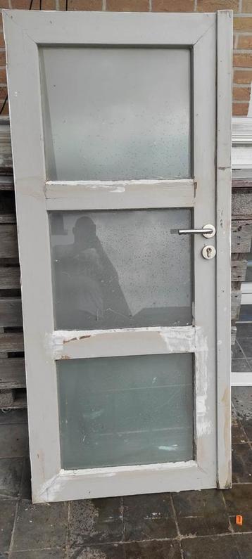 Deur tuinhuis GRATIS  beschikbaar voor biedingen