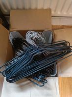 Anti-slip kleerhangers te koop, 87 stuks, Kleding | Dames, Kledinghangers, Ophalen, Zo goed als nieuw