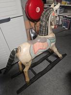 Prachtig antiek schommelpaard, Ophalen