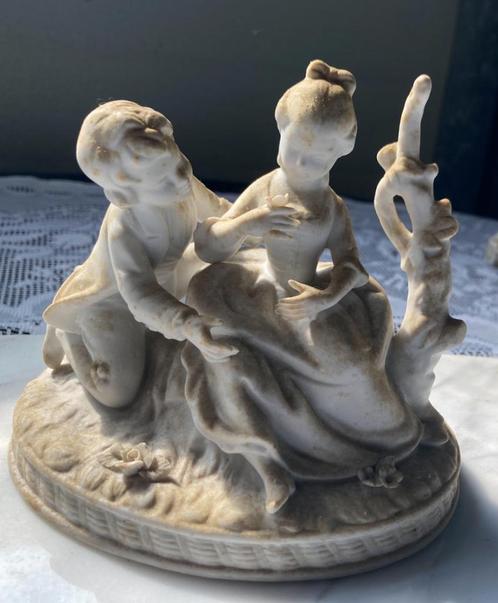 Antiek porseleinen beeldje – romantisch tafereel, Antiek en Kunst, Antiek | Porselein, Ophalen