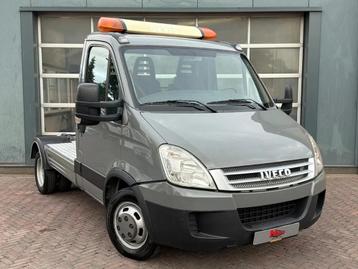 Iveco Daily 35C18 BE TREKKER 3 ZITS EURO 5 12 TON (bj 2011) beschikbaar voor biedingen