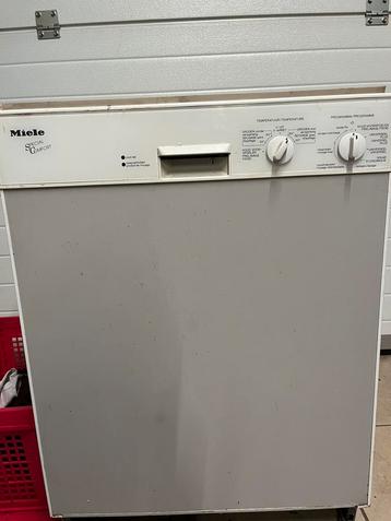 Afwasmachine Miele beschikbaar voor biedingen