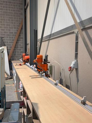Blum rij en scharnierboor, Enlèvement