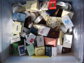Collection beau lot de savonnettes beschikbaar voor biedingen