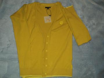 jbc un cardigan neuf, avec étiquette+ un sous pull t. 14a, Enlèvement ou Envoi, Fille, Ensemble