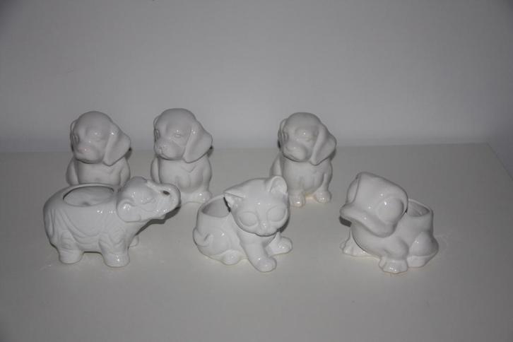 Set van 7 witte dieren bloempotjes hond kat kikker olifant, Tuin en Terras, Bloempotten, Gebruikt, Steen, Binnen, Overige vormen