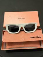 Miu Miu zonnebril, Handtassen en Accessoires, Ophalen of Verzenden, Nieuw, Wit, Zonnebril