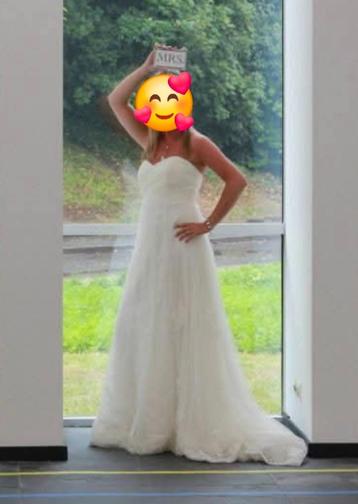 Pronovias trouwjurk beschikbaar voor biedingen