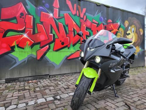 Energica Ego, Motoren, Motoren | Overige merken, Particulier, Super Sport, meer dan 35 kW, 4 cilinders, Motorrijbewijs A, ABS