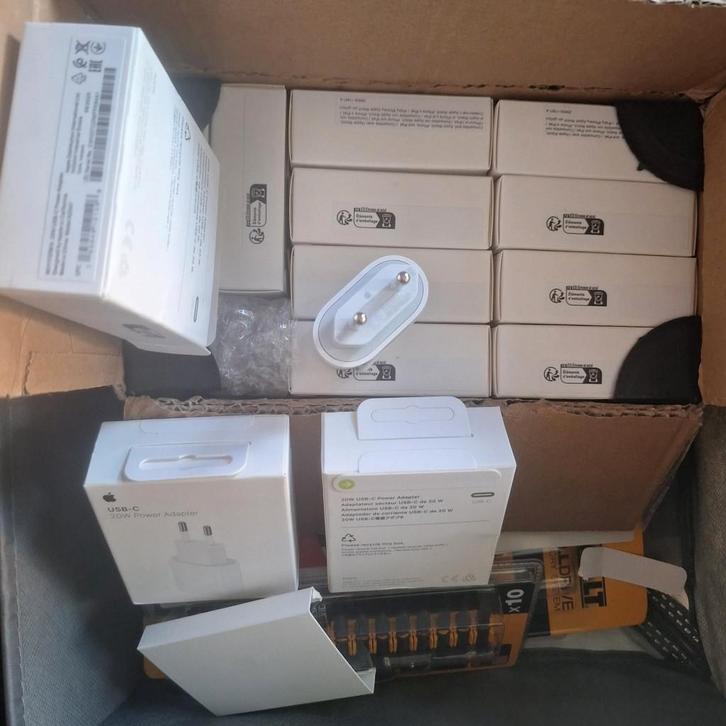 Apple chargeur 20w neuf dans le paquet, Télécoms, Téléphonie mobile | Chargeurs pour téléphone, Neuf, Apple iPhone, Enlèvement ou Envoi