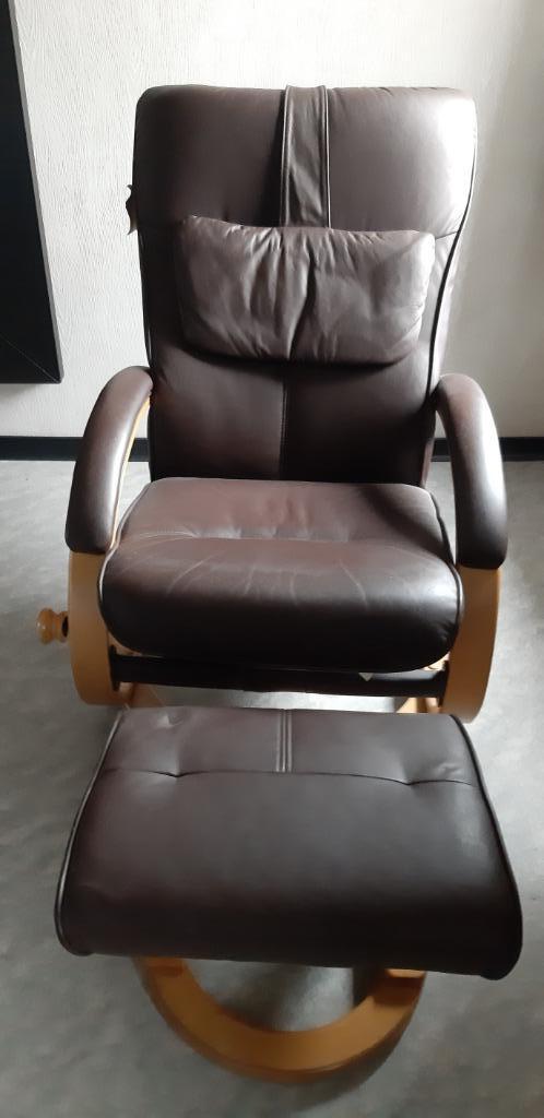 2 Lederen relaxzetels met been-voetsteun, Huis en Inrichting, Zetels | Zetels, Zo goed als nieuw, Eenpersoons, Leer, Ophalen