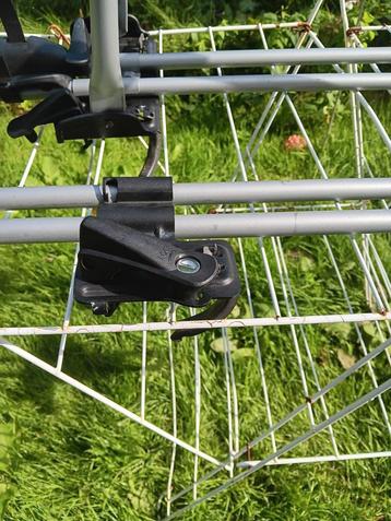 Fietsenrek op het dak  beschikbaar voor biedingen