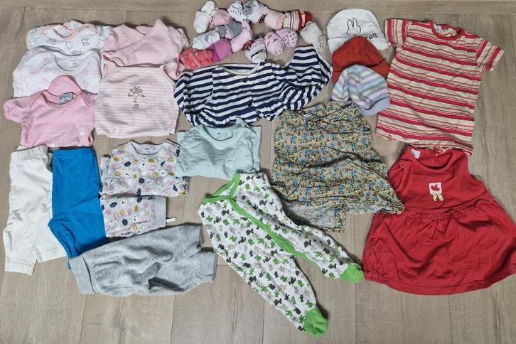 Pakket meisjeskleding maat 50-56, Kinderen en Baby's, Babykleding | Baby-kledingpakketten, Maat 50, Ophalen