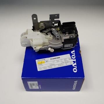 Volvo V40 v.a. 2013 - Deurslot LV of LA  beschikbaar voor biedingen