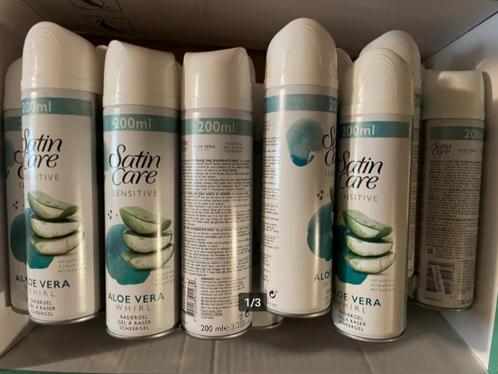 Venus Satin Care scheercreme voor Dames Sensitive Aloe Vera, Handtassen en Accessoires, Uiterlijk | Lichaamsverzorging, Nieuw