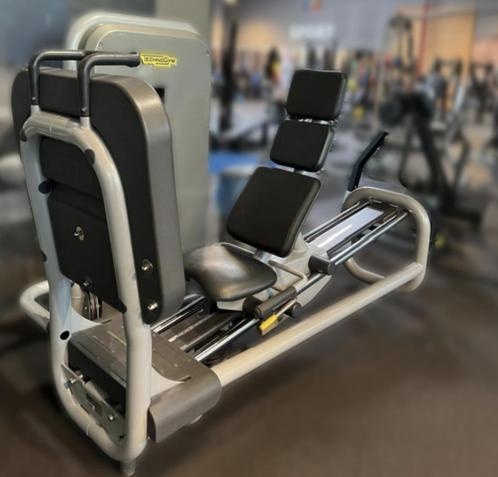 Technogym Element line 25 apparaten! (zeer goede staat!), Sport en Fitness, Fitnessapparatuur, Gebruikt, Krachtstation, Armen