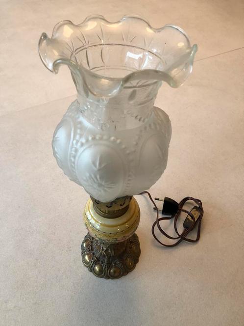 Antiek tafellampje, Antiquités & Art, Antiquités | Éclairage, Enlèvement ou Envoi