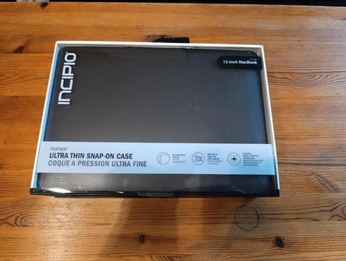 Incipio ultra thin snap-on case for 12-inch Macbook black, Computers en Software, Laptophoezen, Nieuw, Ophalen