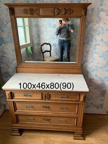 Mobilier de chambre–bois massif et charme d’époque beschikbaar voor biedingen