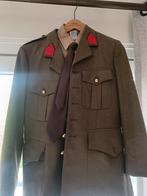 Leger kostuum, Verzamelen, Ophalen