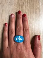 Blauwe fantasiering, Handtassen en Accessoires, Ringen, Kunststof, Blauw, 19 tot 20, Ophalen of Verzenden